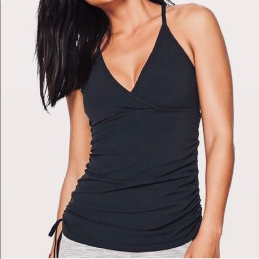 Closet clearout‼️ Lululemon sequence race back deep v cinch tank